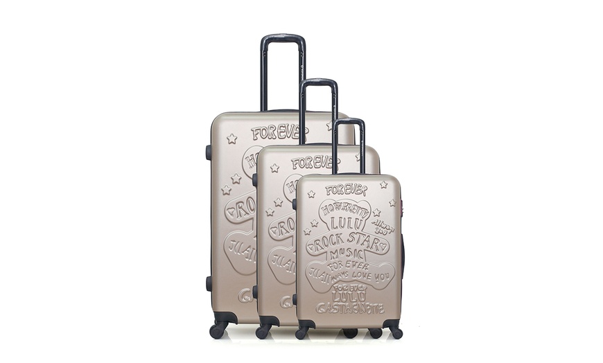 Image 17: Three-Piece Luggage Set