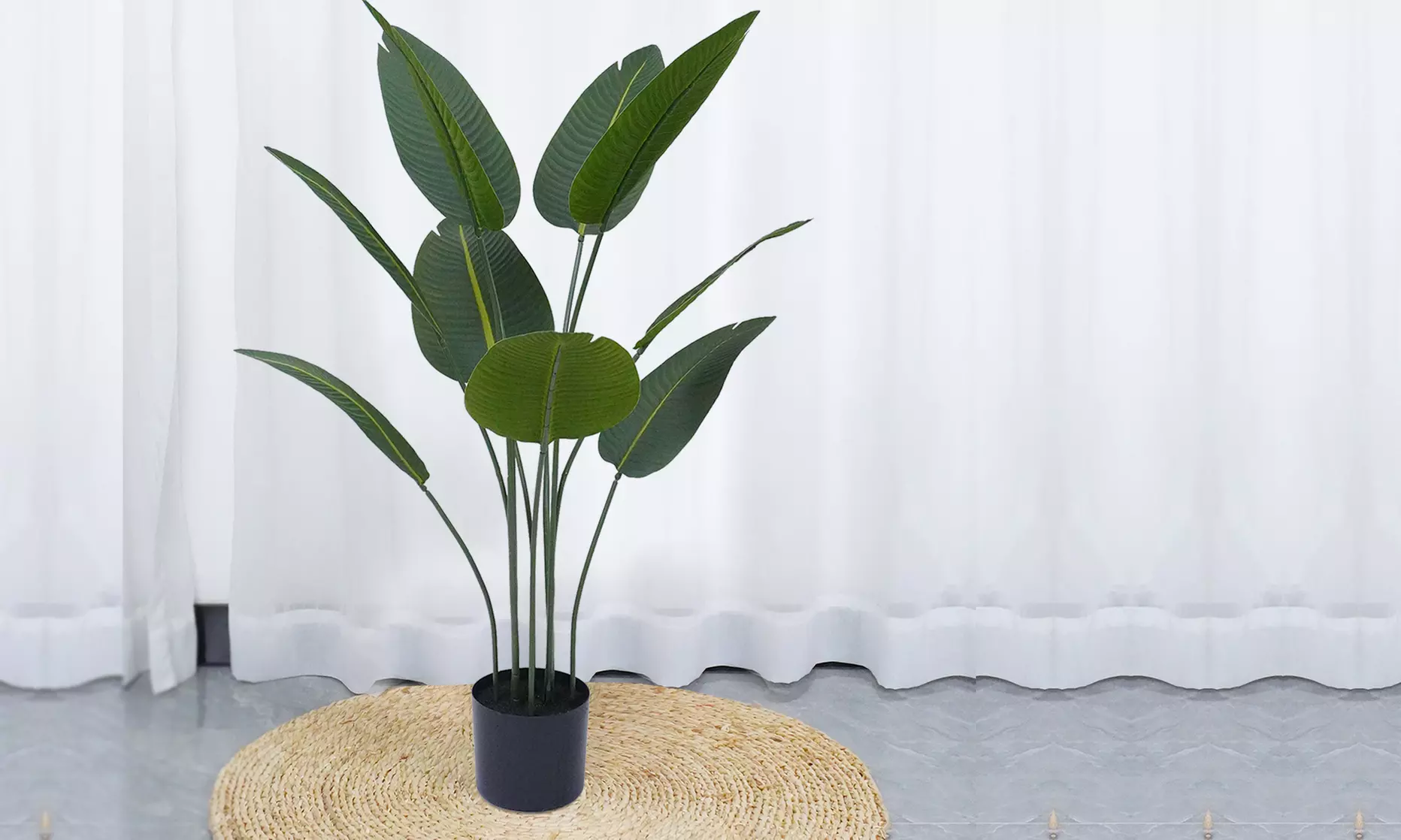 Collezione di piante finte da interno