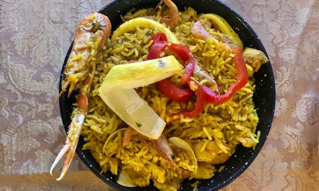 Cocina árabe en el bajo Albayzín para 2 o 4 personas en Tajin Dar