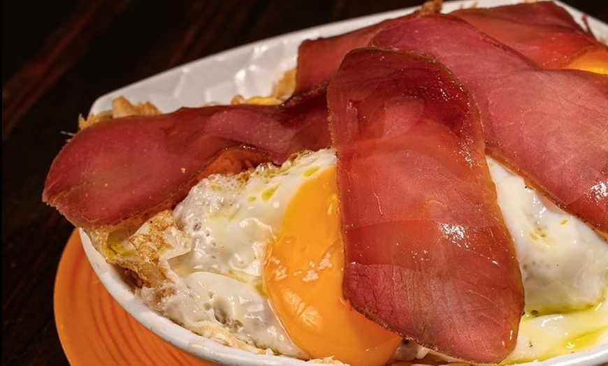 Image 5: Degusta el exquisito atún de Barbate con un menú especial de maridaje