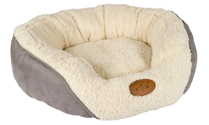 Pet Brands Cosy Pet Bed | Groupon Goods