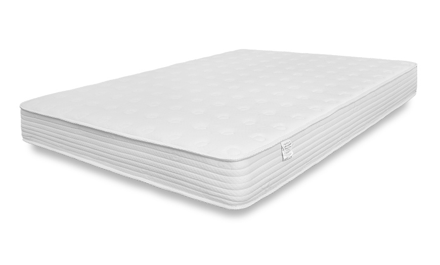 Image 8: Memory Foam Pocket Sprung Mattress 