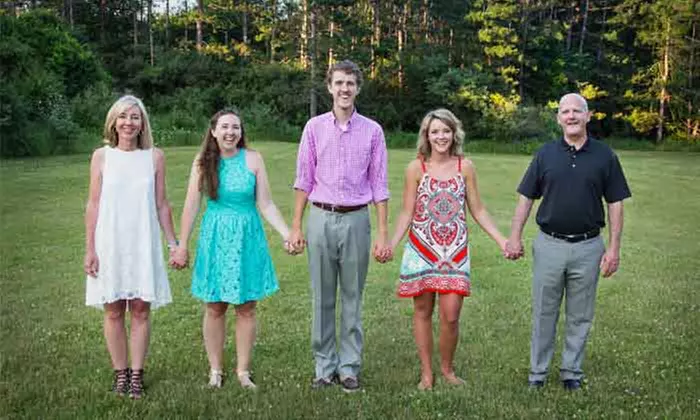 $20 for $100 Worth of Services — Simone Boos Photography - Primary Image
