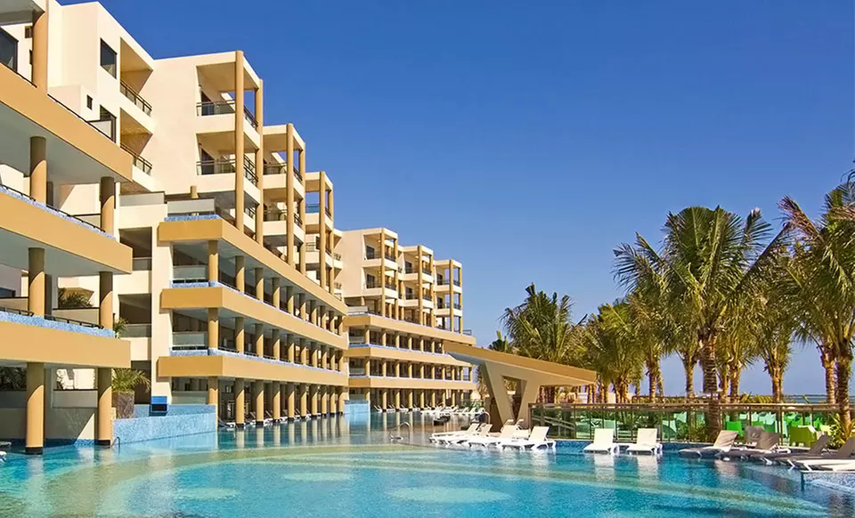 3-, 4- 5-, 6-, or 7-Night All-Inclusive Riviera Maya Vacation with Airfare. Price/person Based on Double Occupancy. - Primary Image