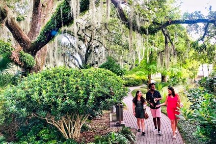 New Orleans City & Cemetery Sightseeing Tour + Garden District Stroll - Gray Line Tours NOLA