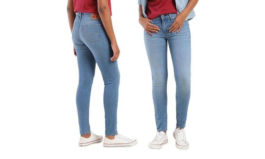 Image 12: Women Levi's Jeans