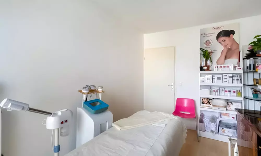 Massage relaxant et/ou soin visage anti-âge hydratant