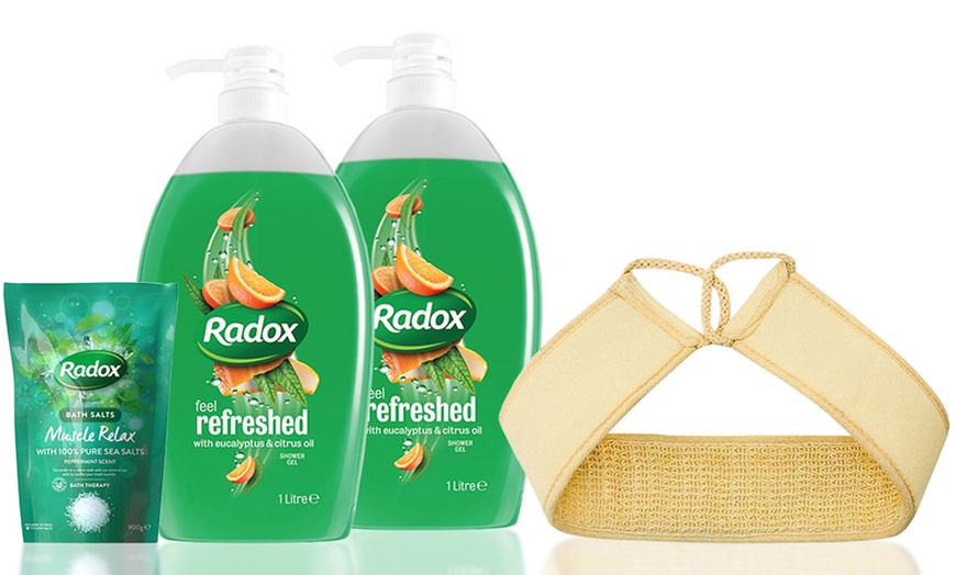 Image 1: Radox Muscle Relax Set