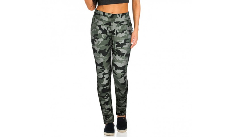 Image 2: Pantalón militar para mujer 