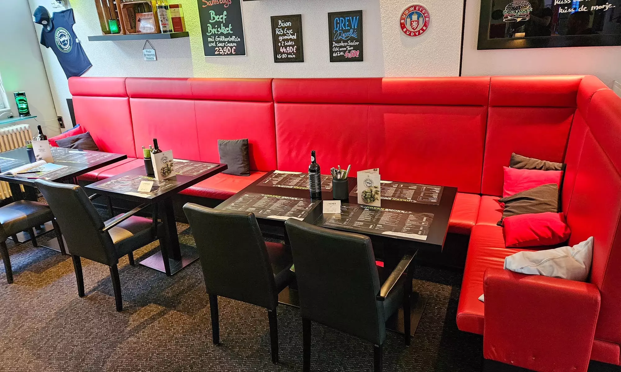 Burger o. Salatgericht nach Wahl inkl. Beilage für 1, 2 o. 4 Personen