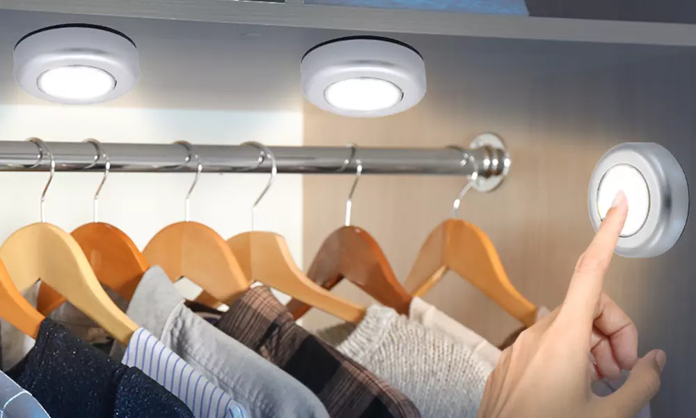 1, 2 o 4 set di 3 luci a LED in plastica ABS - Primary Image