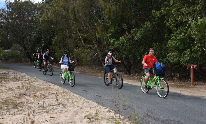 Image 3: Ferry Trip, Bike Hire and Lunch