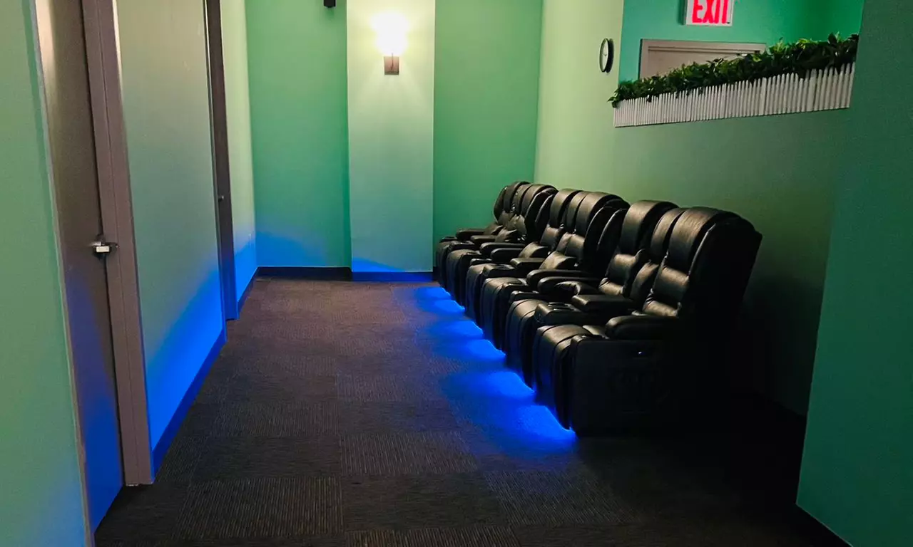 Lymphatic, Deep Tissue, Prenatal, or Sports Tuina Massage