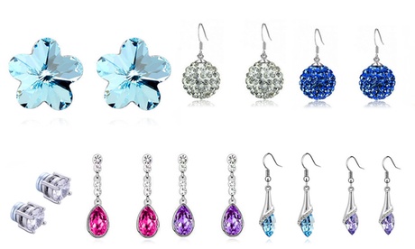 Orecchini con zirconi disponibili in vari modelli