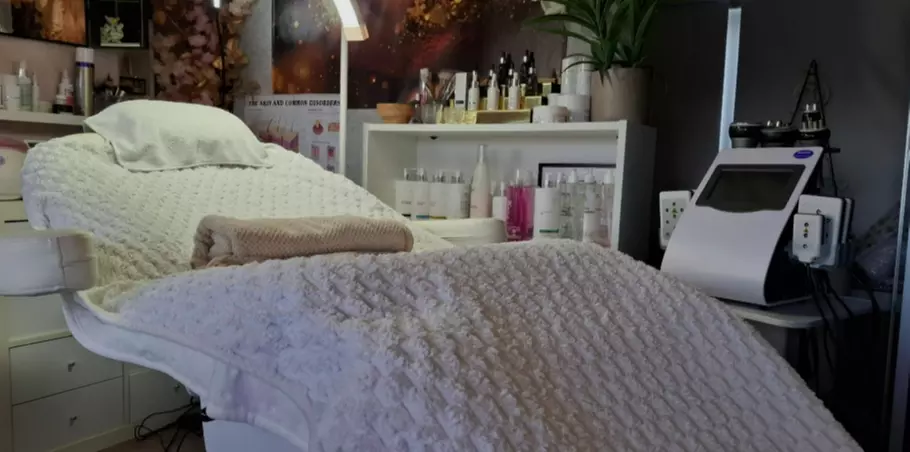 Head Spa & Hydrogen Gesichtsbehandlung (90 Min.) für 1 oder 2 Personen