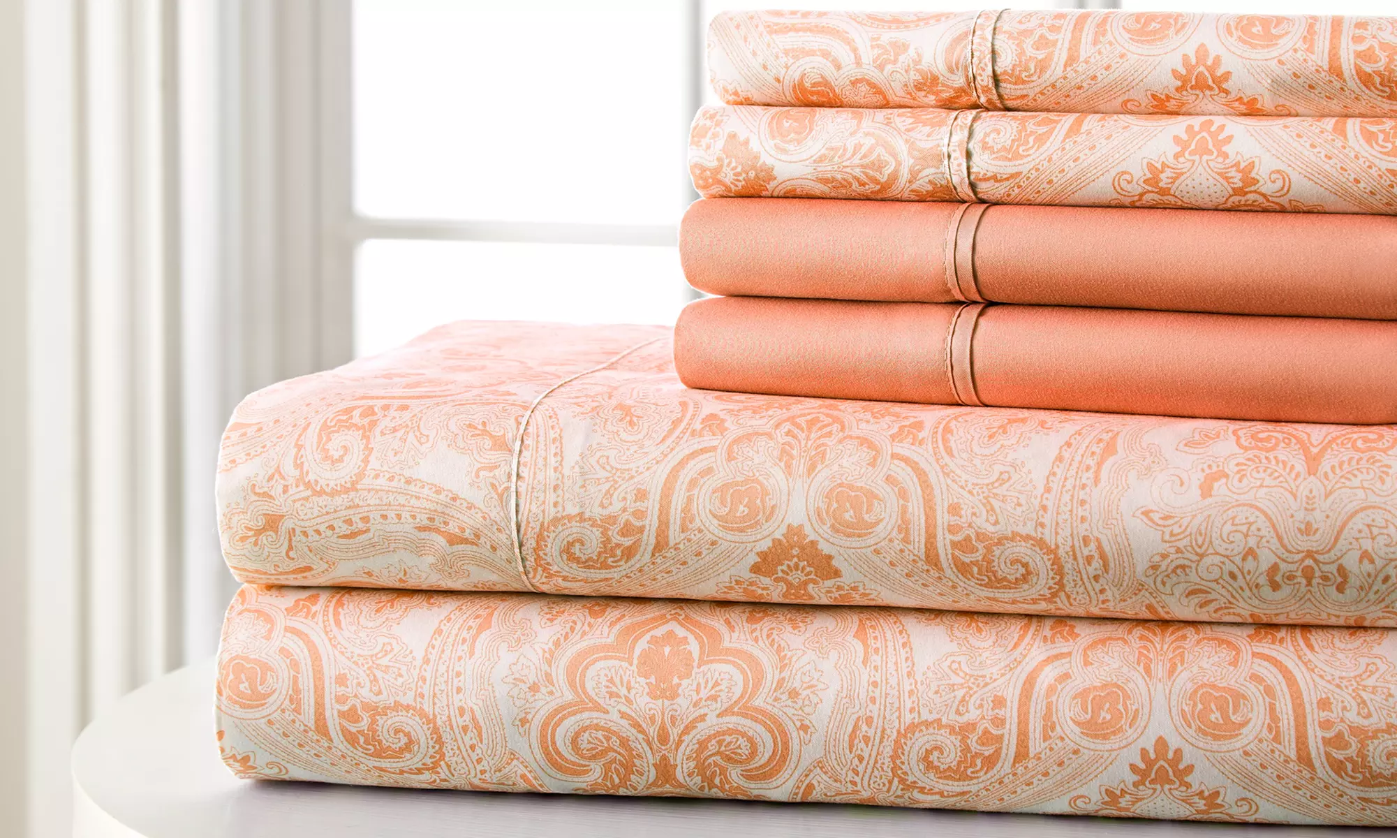 Hotel 5th Avenue Lux Paisley Sheet Set (4 or 6 Piece) - Primary Image