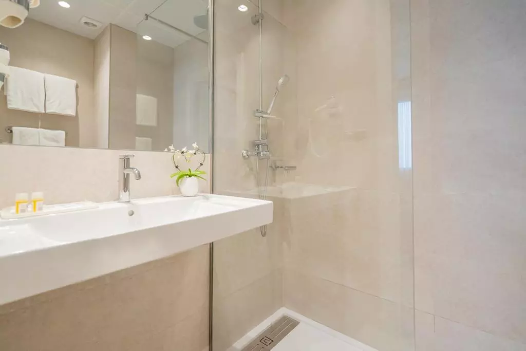 ✈ Barcellona: Volo diretto più 2 o 3 notti in hotel