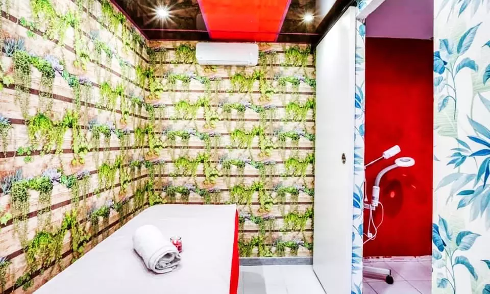 Pour une peau lisse et douce : épilation à la cire de zones au choix à Paris 17e (jusqu'à 30% de réduction) - Second Medium