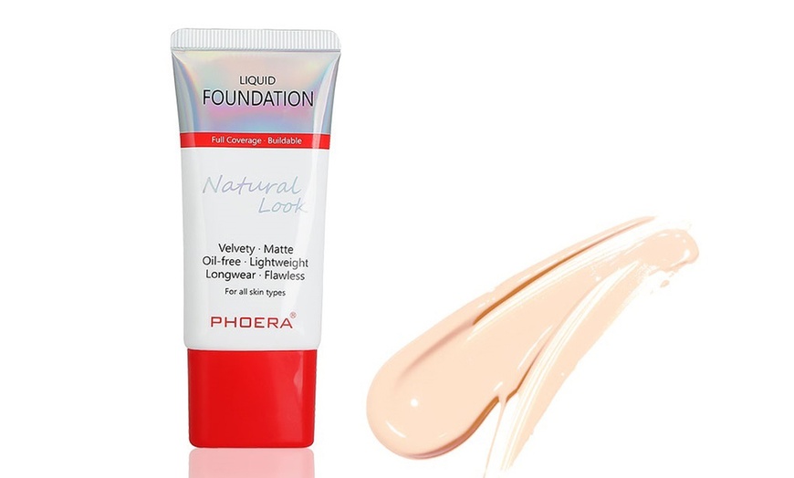 Image 2: Phoera Velvety Matte Lightweight Liquid Foundation