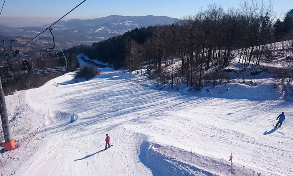Karnet całodzienny dla 1-4 osób w sezonie wysokim w Laskowa-Ski