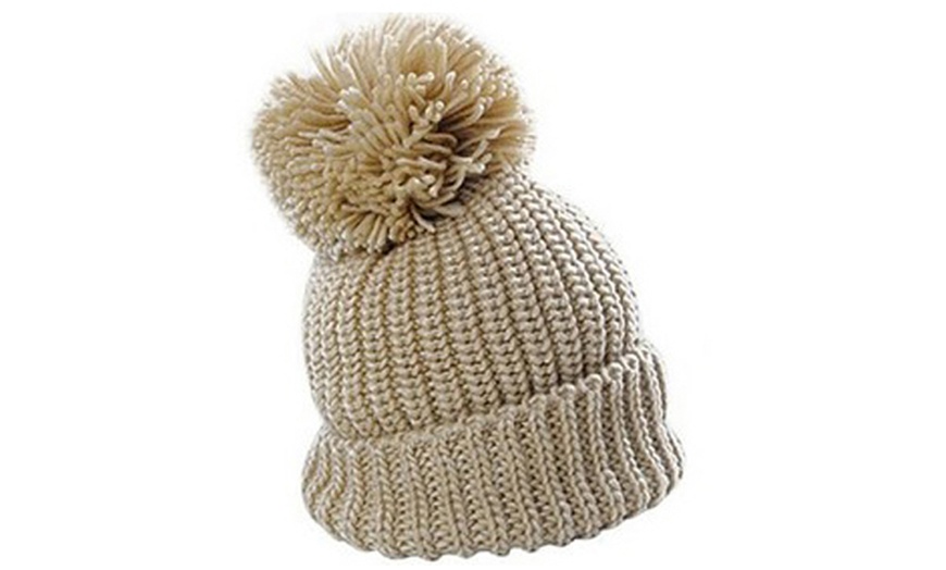 Image 7: Knit Wool Bobble Hat