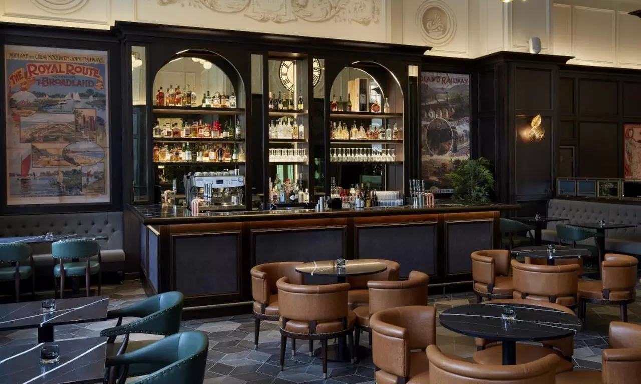 Manchester: 4* King Room for Two with Optional Full English Breakfast