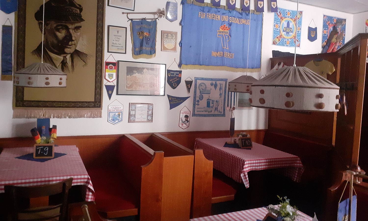 3-Gänge-DDR-Pionierlager-Menü nach Wahl für 2 oder 4 Personen