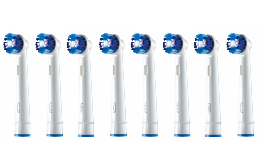 Image 11: Oral-B Toothbrush Heads Selection