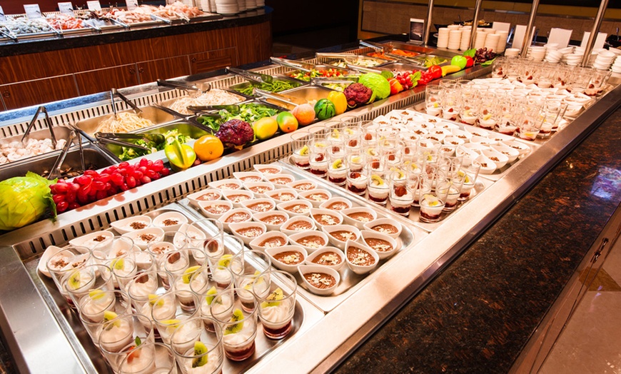 Image 3: Asia-Luxus-Buffet All-you-can-eat