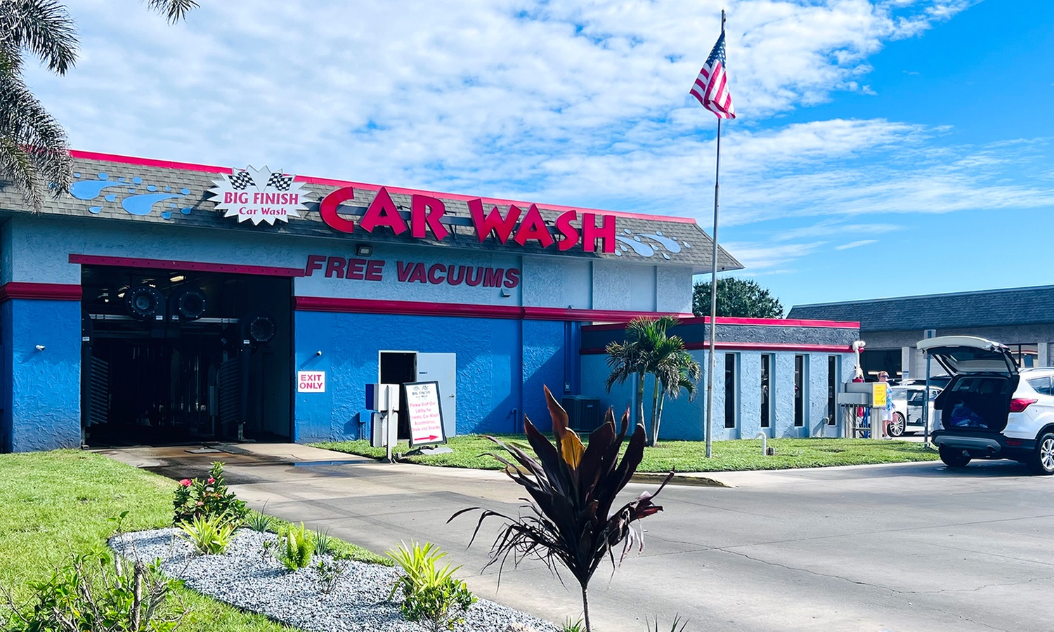 Get a Clean Car with Gift Card Options from Big Finish