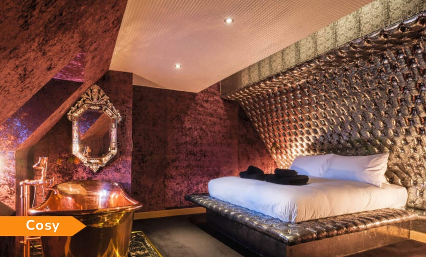 Image 11: 5* Decadent Hotel Break for Two with English or Thai Dining experience