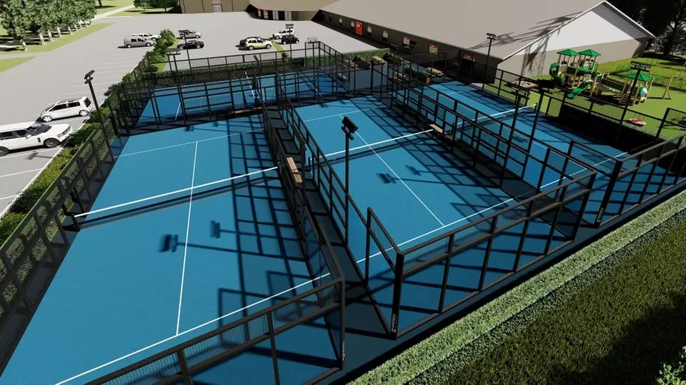 Padel: sportieve uitdaging met indoor en outdoor courts