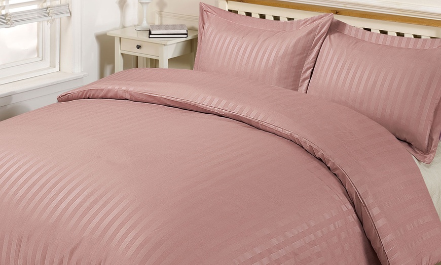 Image 5: Hotel Stripe Duvet Set