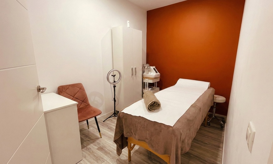 Image 3: Masaje relajante o de especialidad con duración a elegir para 1