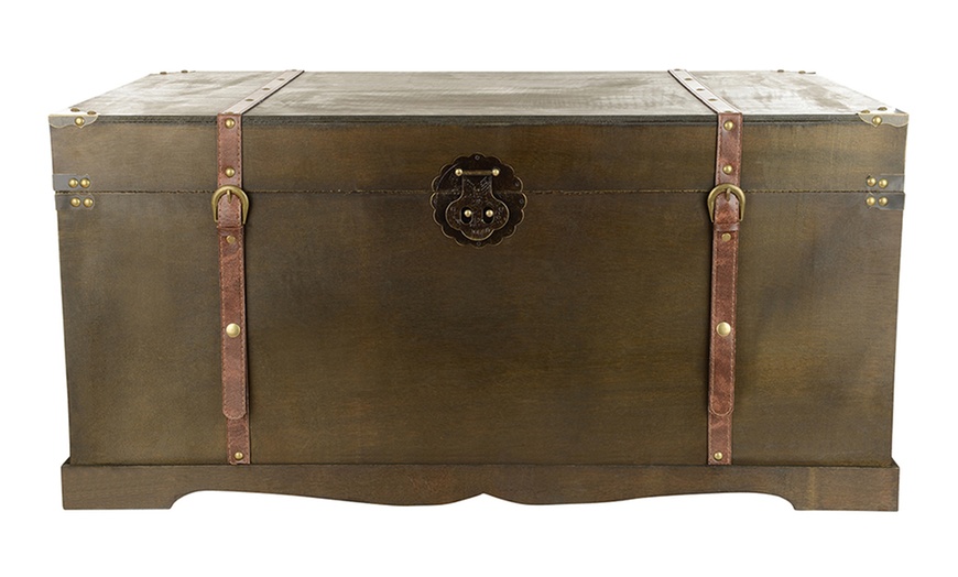 Image 5: Vintage-Style Box