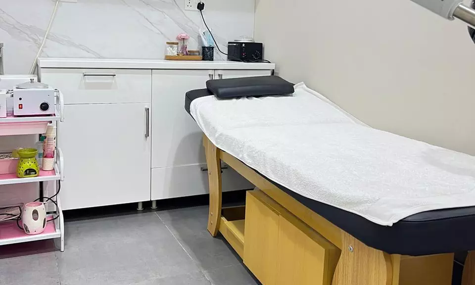 Ultimate Women’s Pampering: Customized Waxing + Threading in a Relaxing Studio (Up To 70% Off) - Image 3