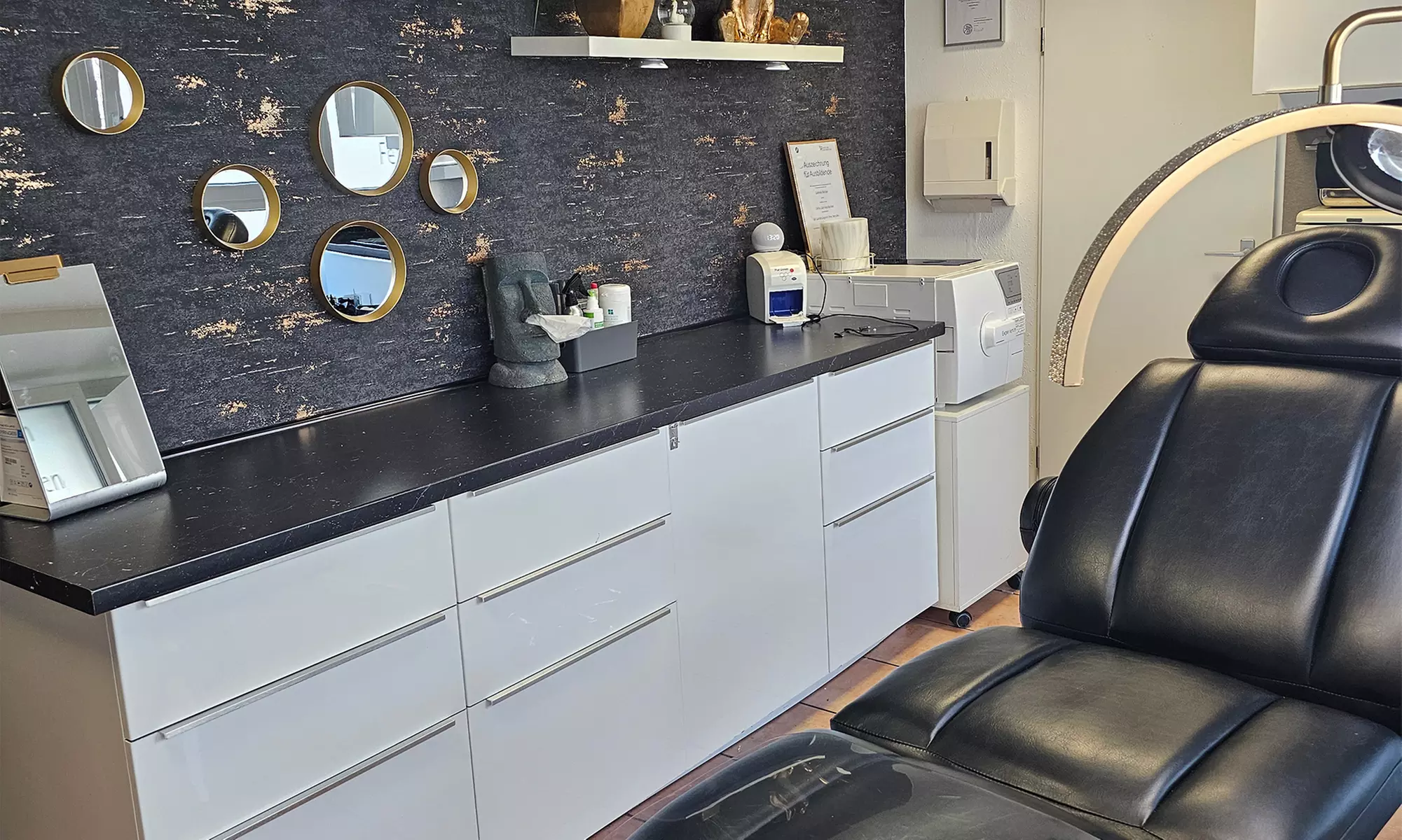 Verwöhne dich mit einer 60-minütigen Aloe Vera Gesichtspflege