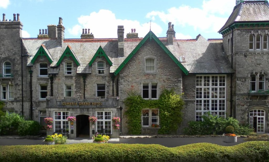 Image 3: Lake District, Cumbria: Superior Double Room with Fizz