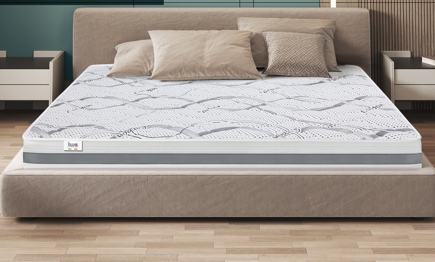 Image 3: Colchón de espuma de agua expandida ergonómico de The White Stone