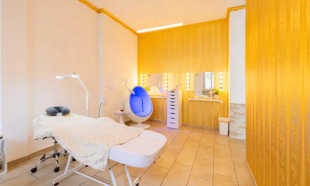 Wimpern-Lifting inkl. Keratin-Serum opt. inkl. Färben für 1 Person