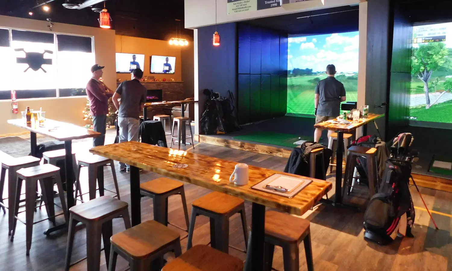 Two-Hour Indoor Golf Bay Rental for Up to Six at Ugly Putters (Up to 50% Off). Two Options Available. - Primary Image