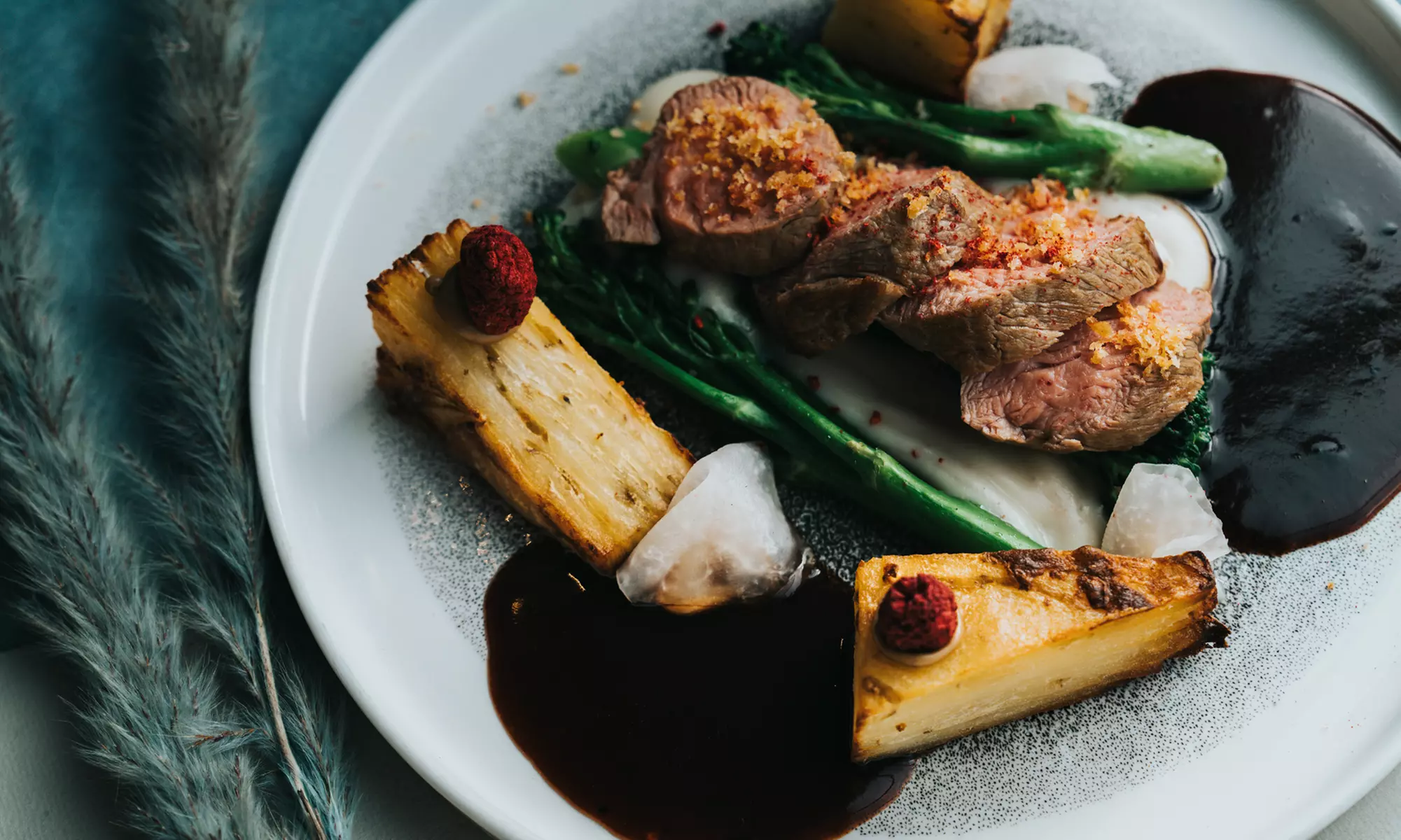 3-Gänge-Gourmet-Dinner inkl. Welcome-Prosecco mit 2 Rooftop-Terrassen