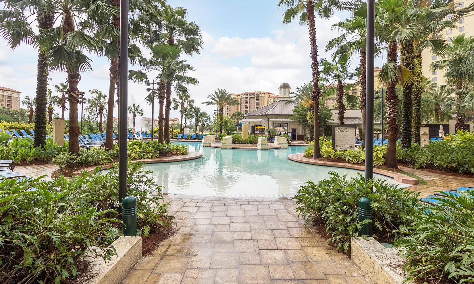 Blissful Treatments: Relaxation Massage and Facials for One or Couples