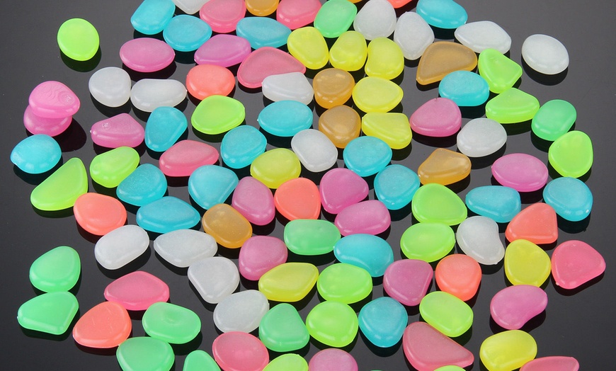 Image 5: Glow in the Dark Pebbles