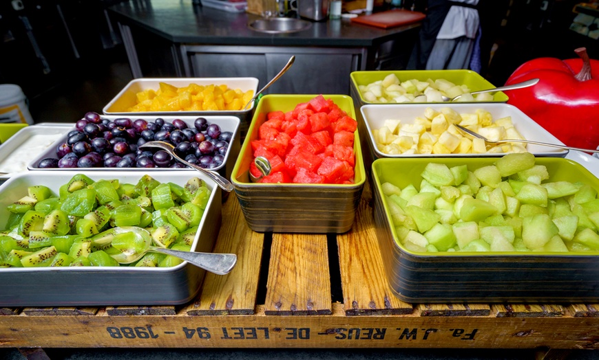 Image 5: Frühstücks-Buffet mit Live-Cooking-Station & Getränken für 1-4 Pers.