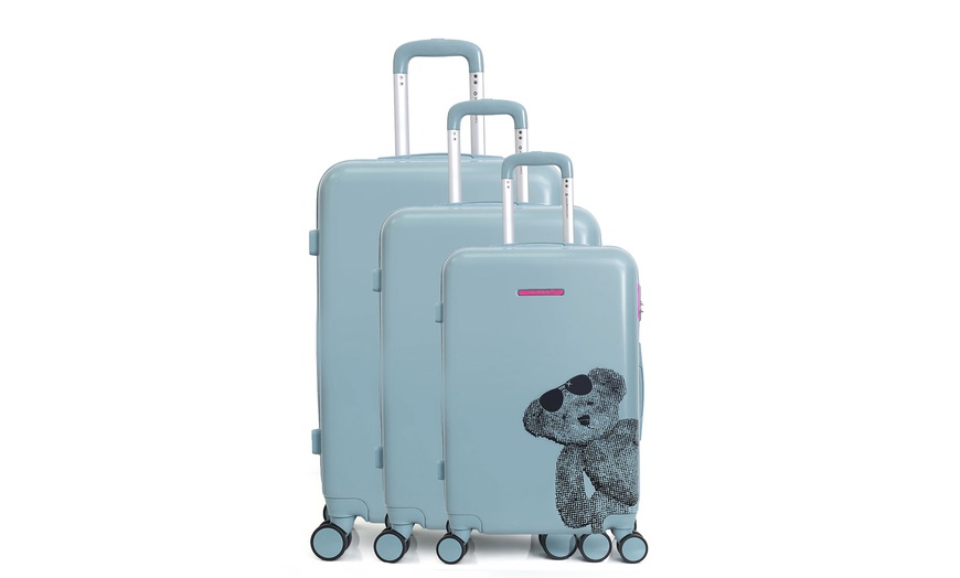 Image 11: Three-Piece Luggage Set