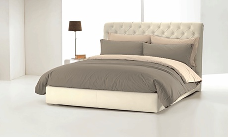 Parure copripiumino double face disponibile in 3 dimensioni e vari colori