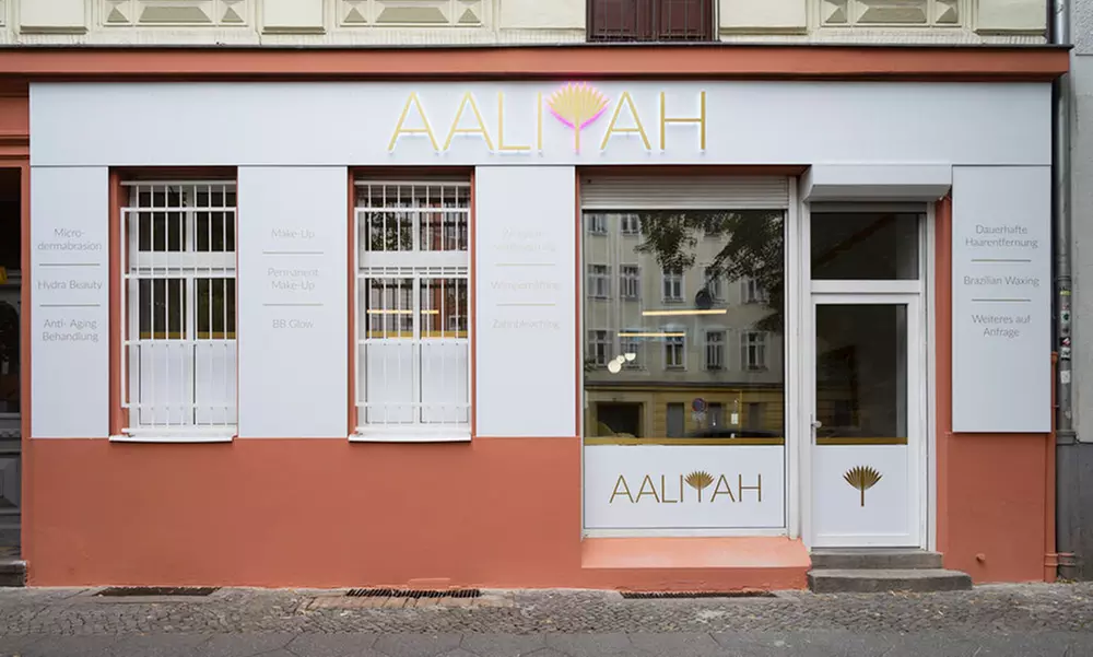 Perfekte Wimpern mit 2D-Technik: Natürlicher Look für atemberaubenden Augenaufschlag für 1 Person (52% sparen) - Second Medium