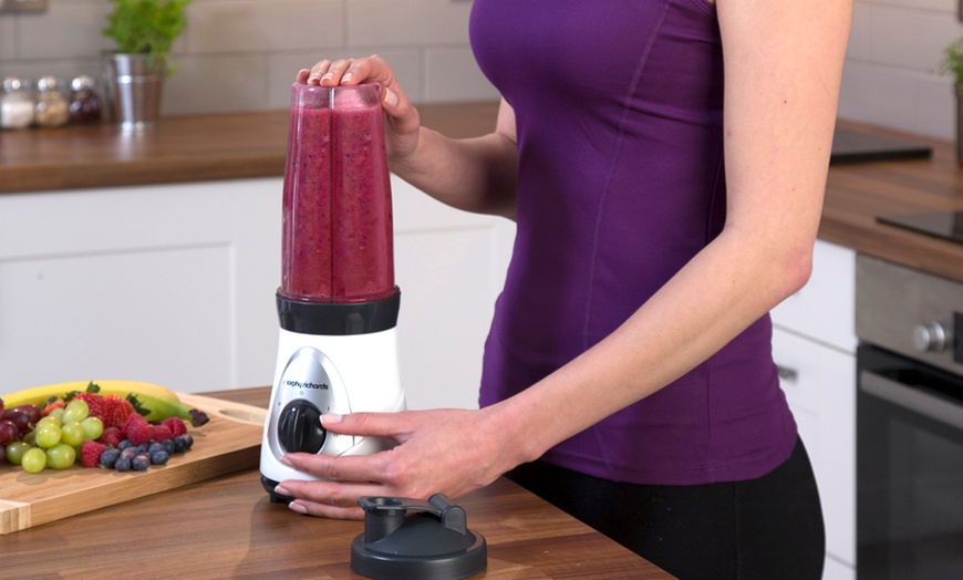 Image 7: Morphy Richards Blender