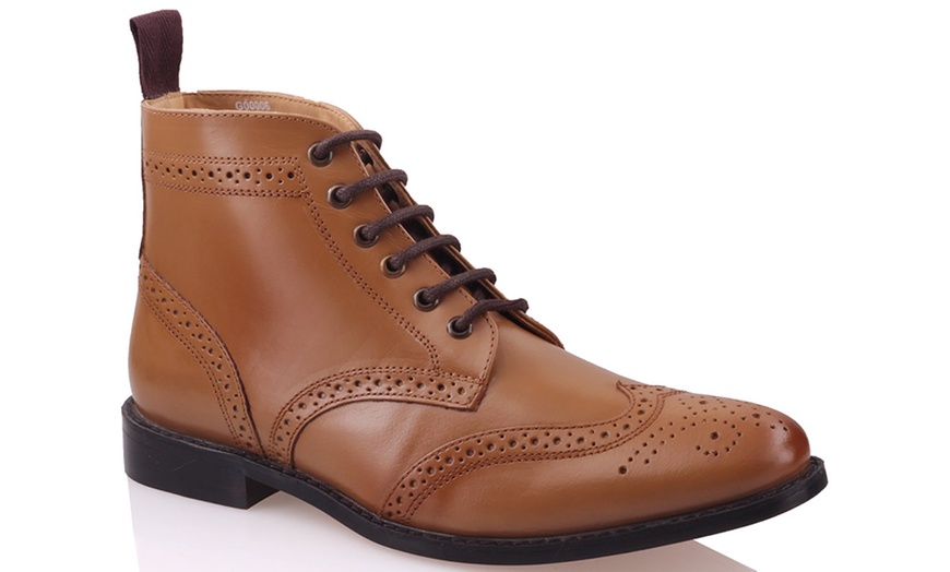 Image 25: Men's Brogue Boots